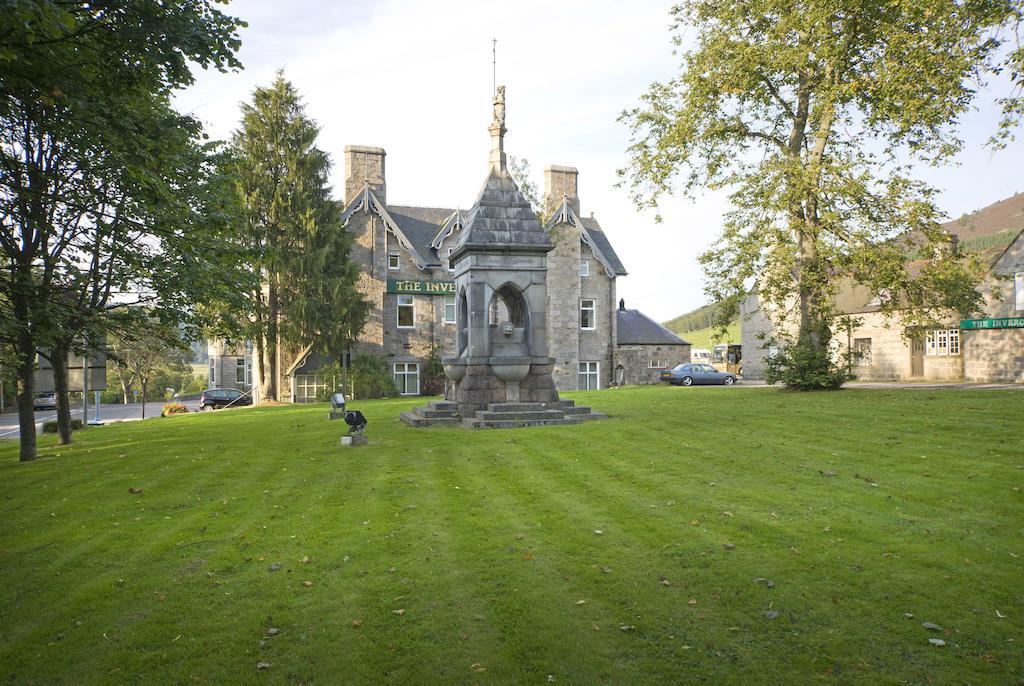 The Invercauld Arms Hotel Ballater Exteriör bild