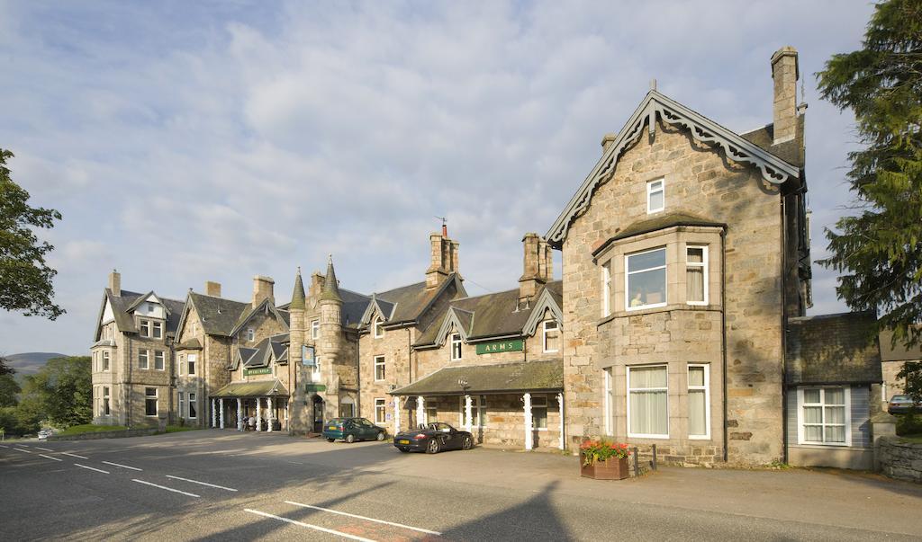 The Invercauld Arms Hotel Ballater Exteriör bild