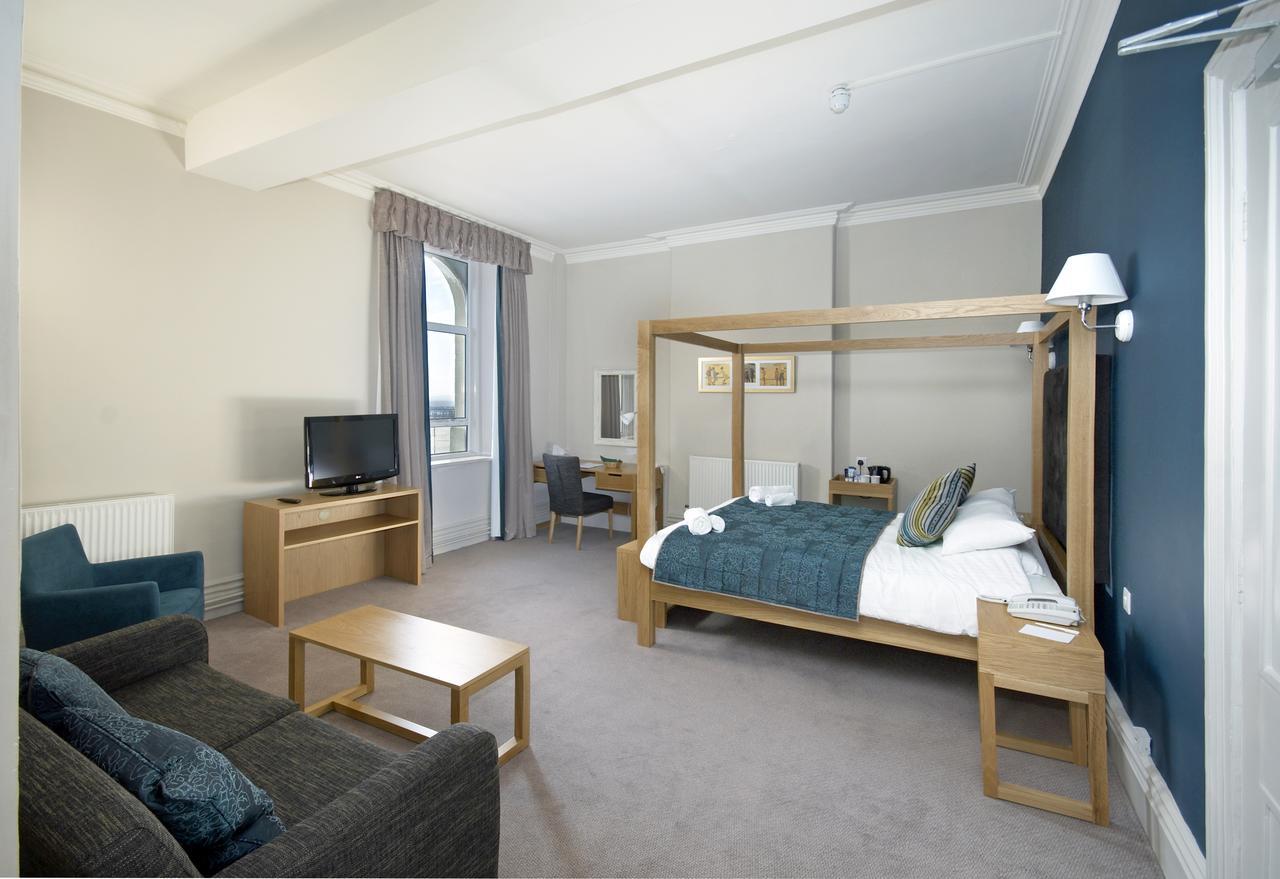 The Invercauld Arms Hotel Ballater Exteriör bild