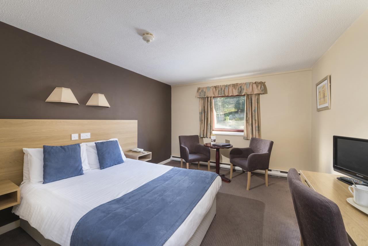 The Invercauld Arms Hotel Ballater Exteriör bild
