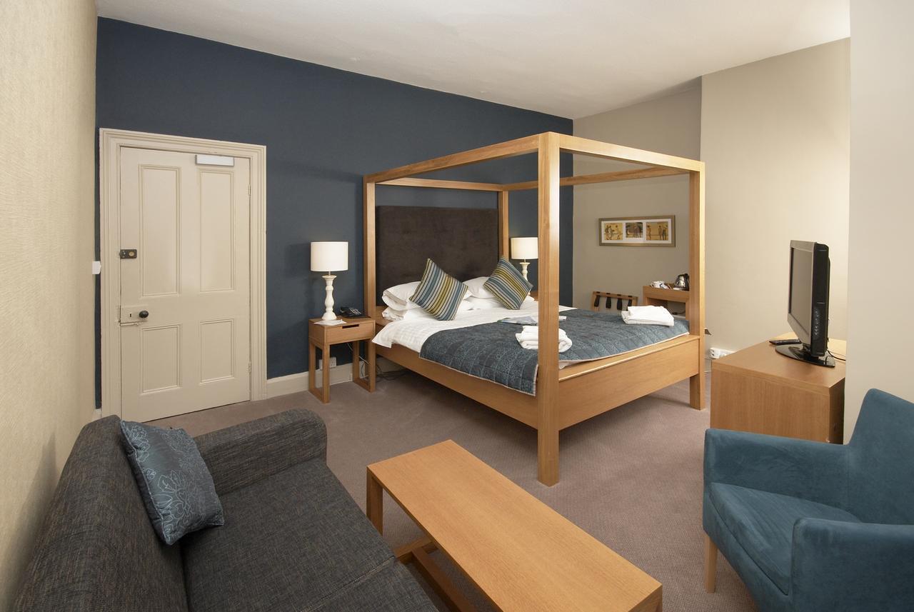 The Invercauld Arms Hotel Ballater Exteriör bild