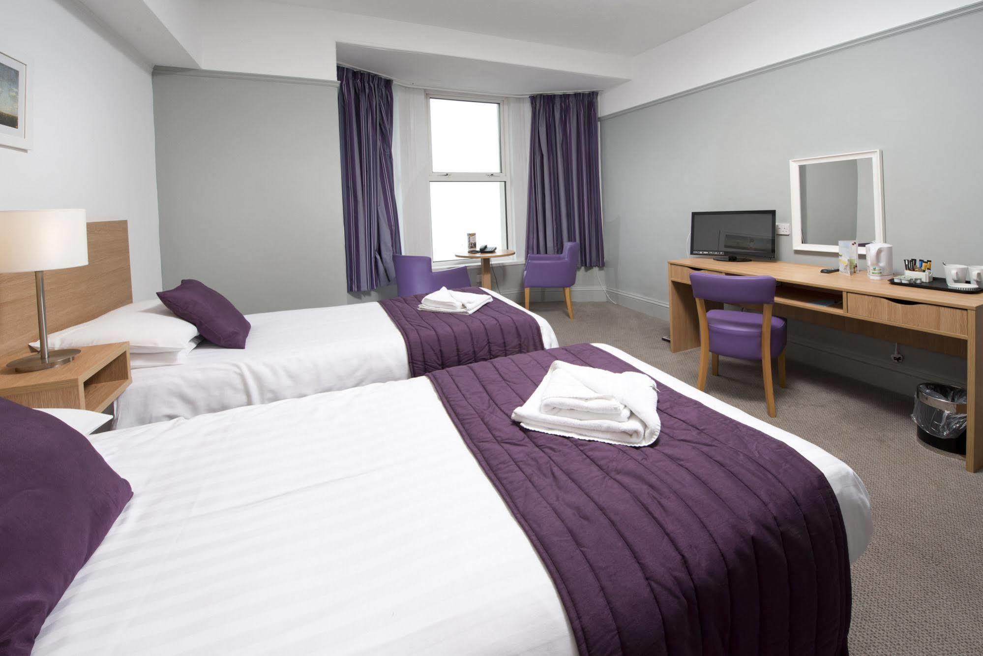 The Invercauld Arms Hotel Ballater Exteriör bild