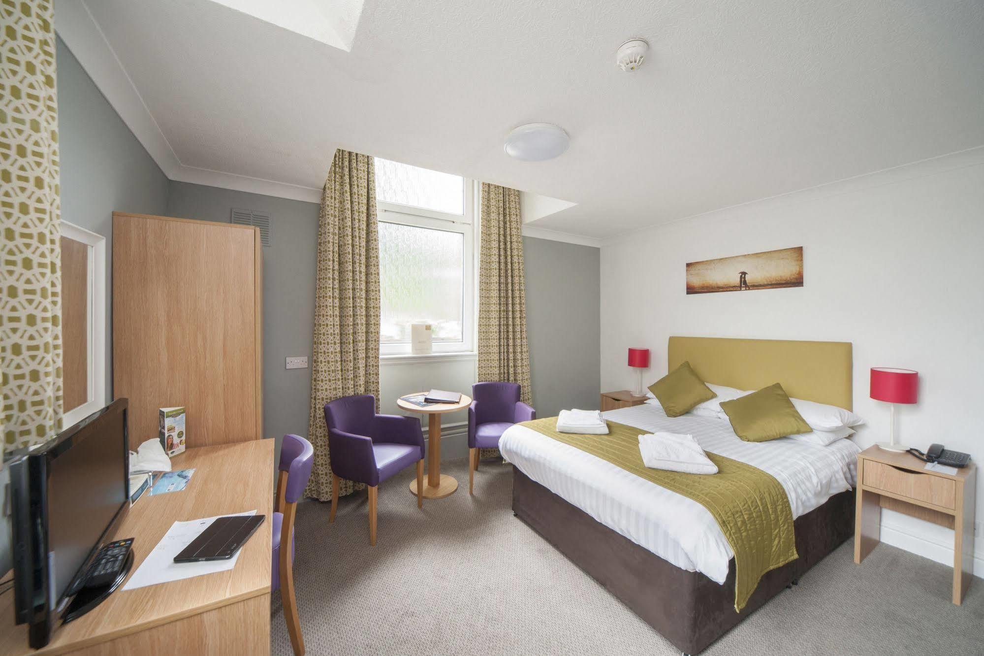 The Invercauld Arms Hotel Ballater Exteriör bild